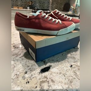 New in box seavees
